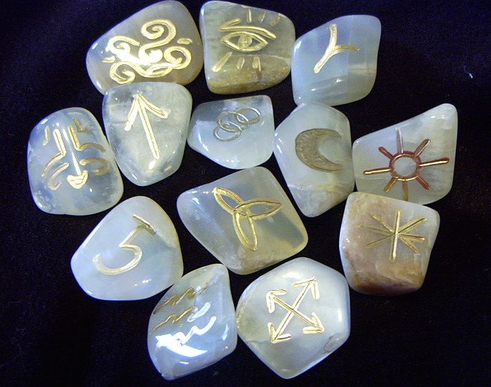 witches13moonstone.jpg